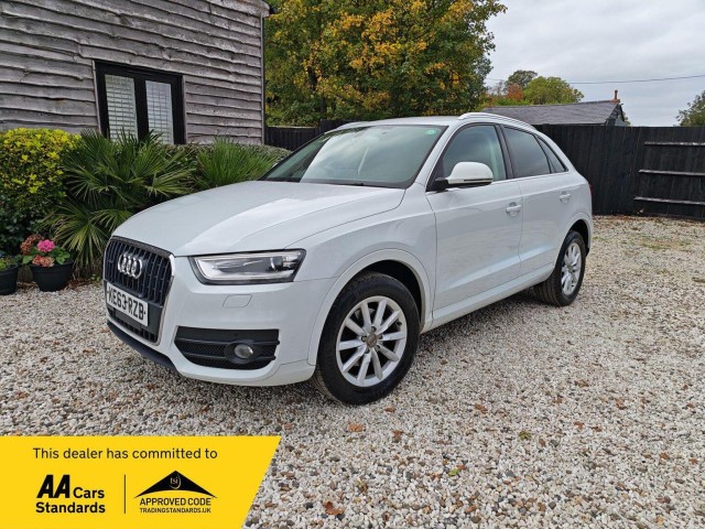AUDI Q3