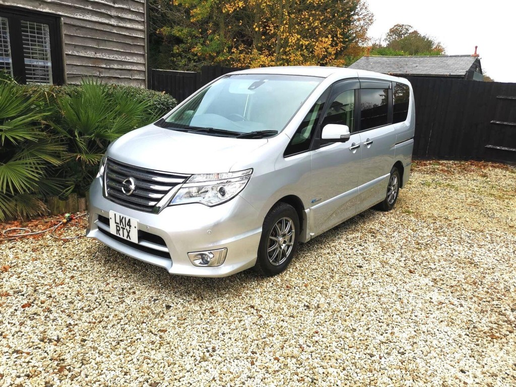 NISSAN SERENA