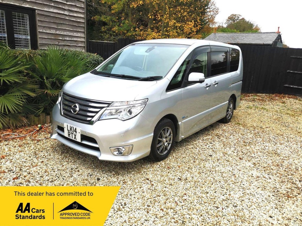NISSAN SERENA
