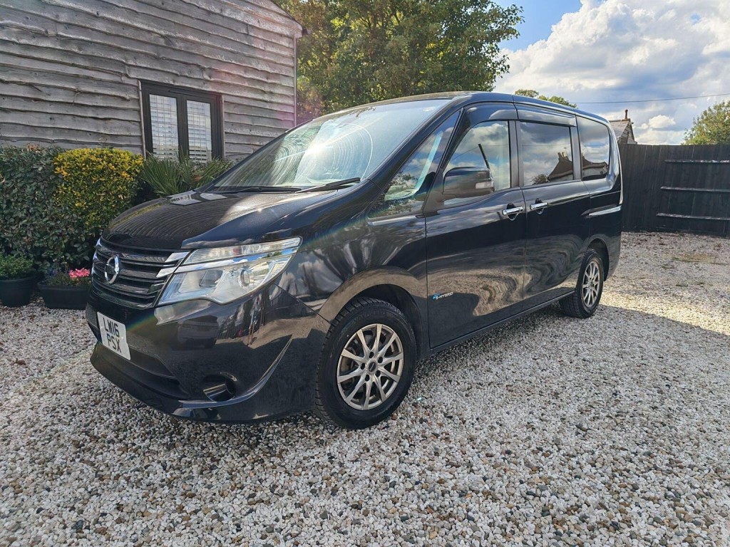 NISSAN SERENA