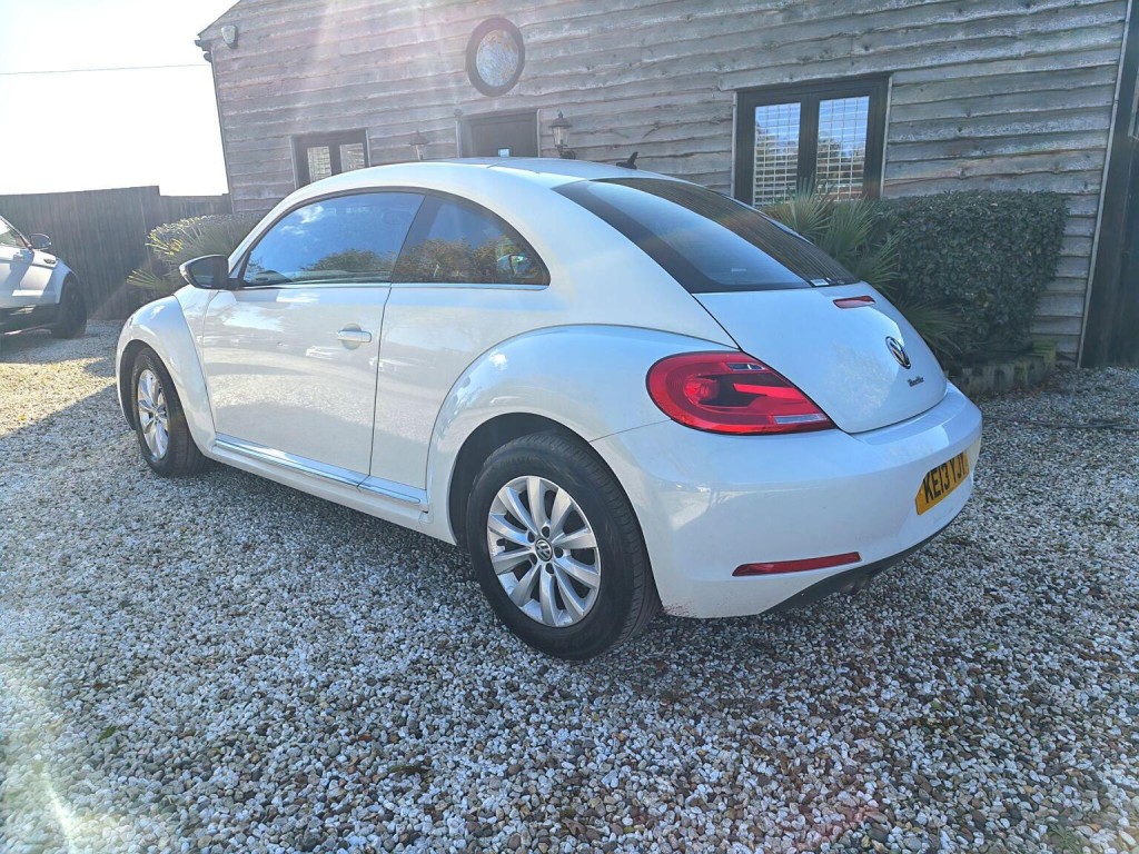 VOLKSWAGEN BEETLE
