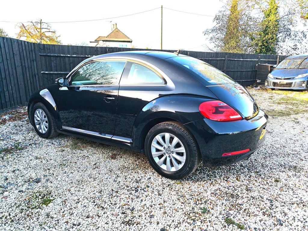 VOLKSWAGEN BEETLE