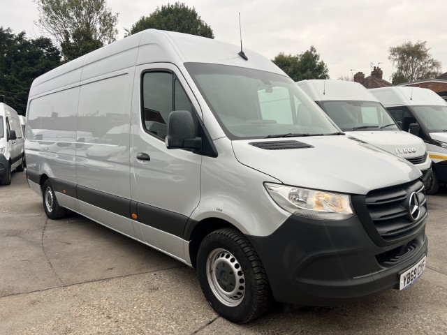 MERCEDES-BENZ SPRINTER