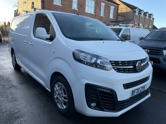 VAUXHALL VIVARO