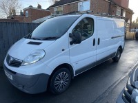 VAUXHALL VIVARO