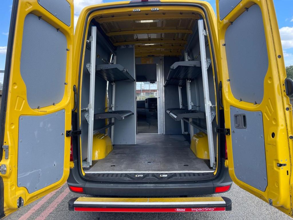 MERCEDES-BENZ SPRINTER