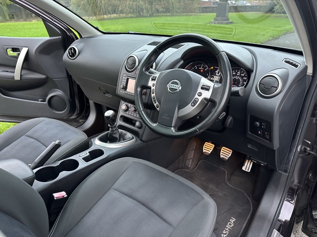 NISSAN QASHQAI
