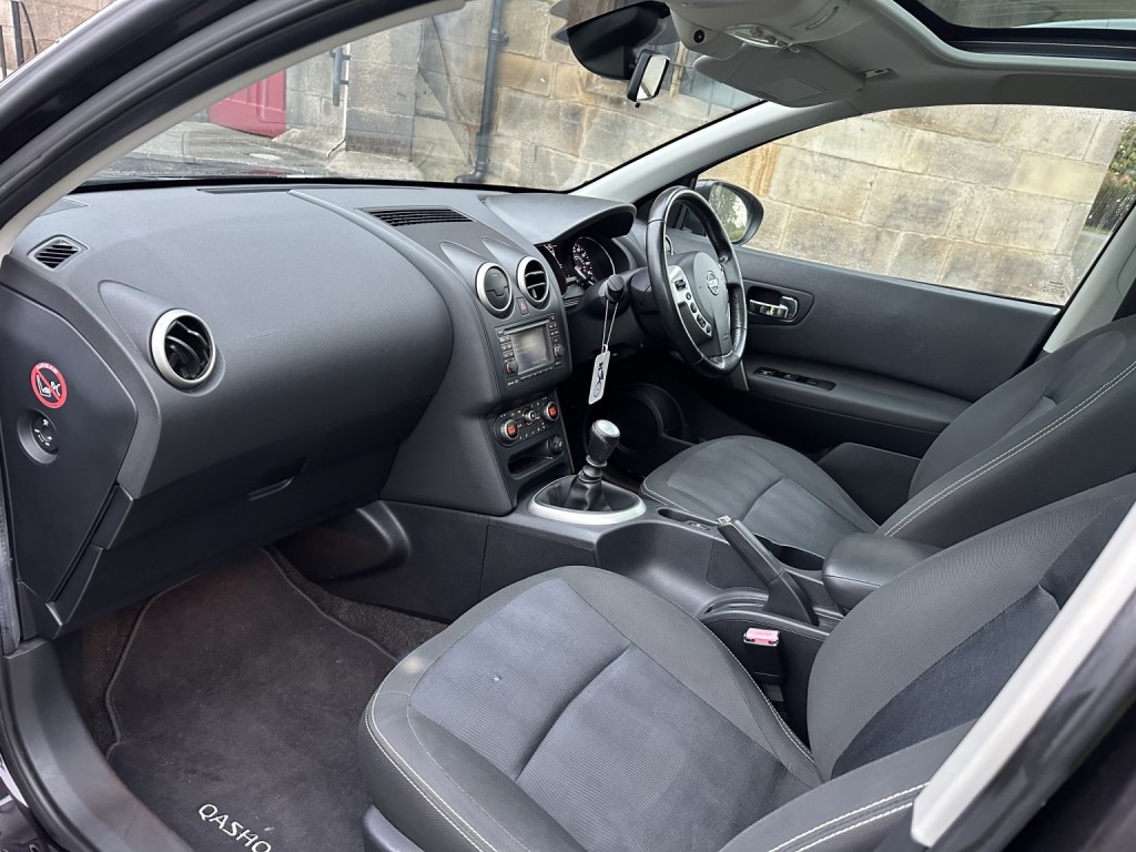NISSAN QASHQAI