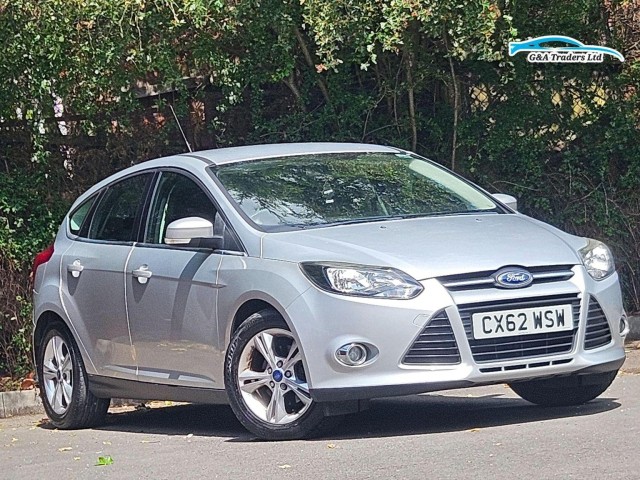 FORD FOCUS 1.0T EcoBoost Zetec Euro 5 (s/s) 5dr