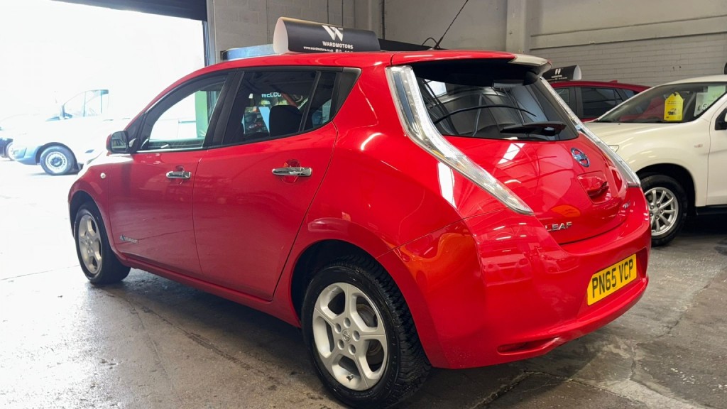NISSAN LEAF