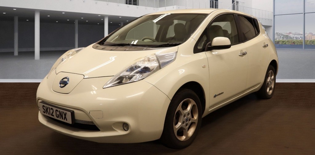 NISSAN LEAF