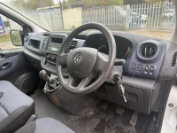 VAUXHALL VIVARO