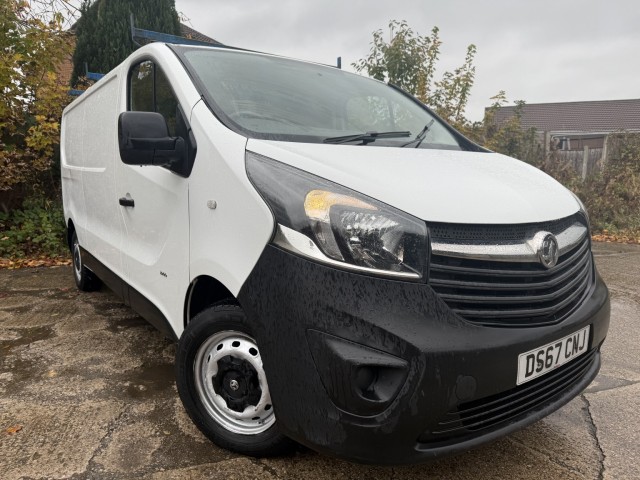 VAUXHALL VIVARO