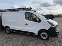 VAUXHALL VIVARO