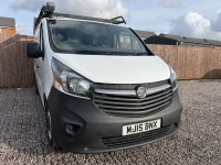 VAUXHALL VIVARO