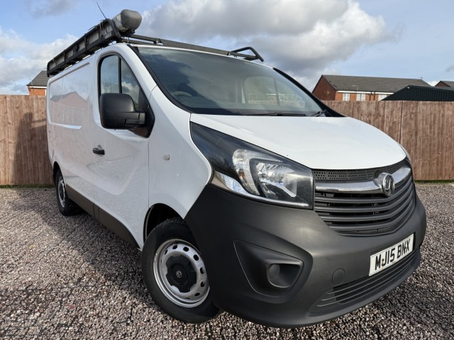 VAUXHALL VIVARO