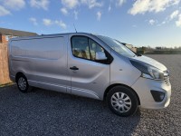 VAUXHALL VIVARO