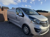 VAUXHALL VIVARO