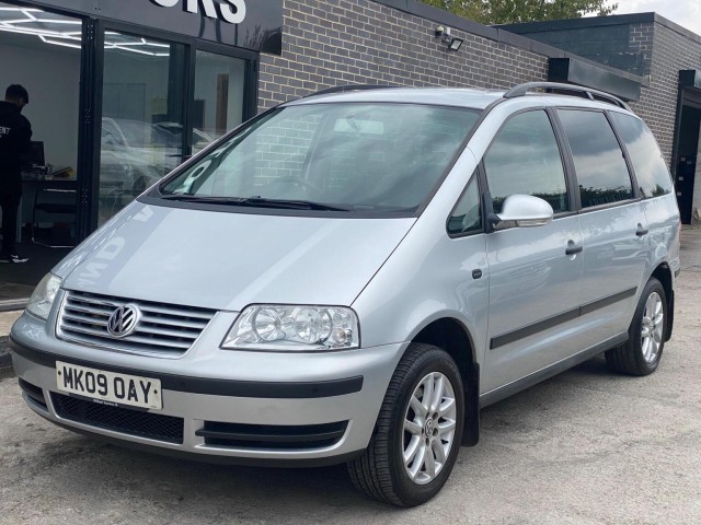 VOLKSWAGEN SHARAN