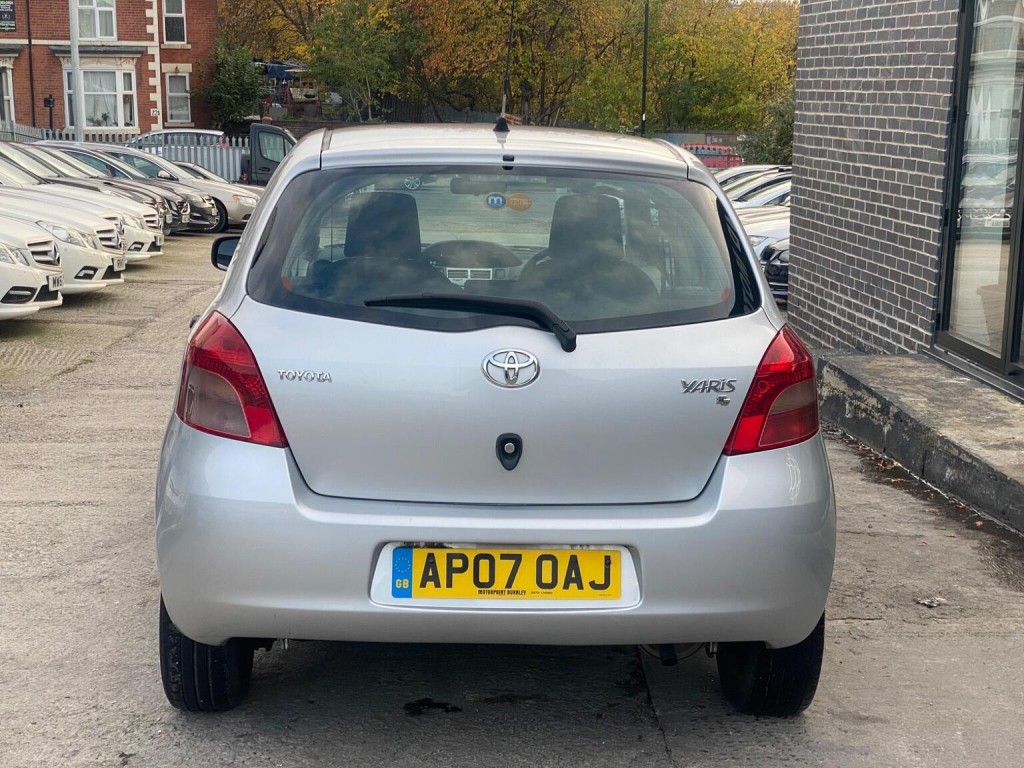 TOYOTA YARIS