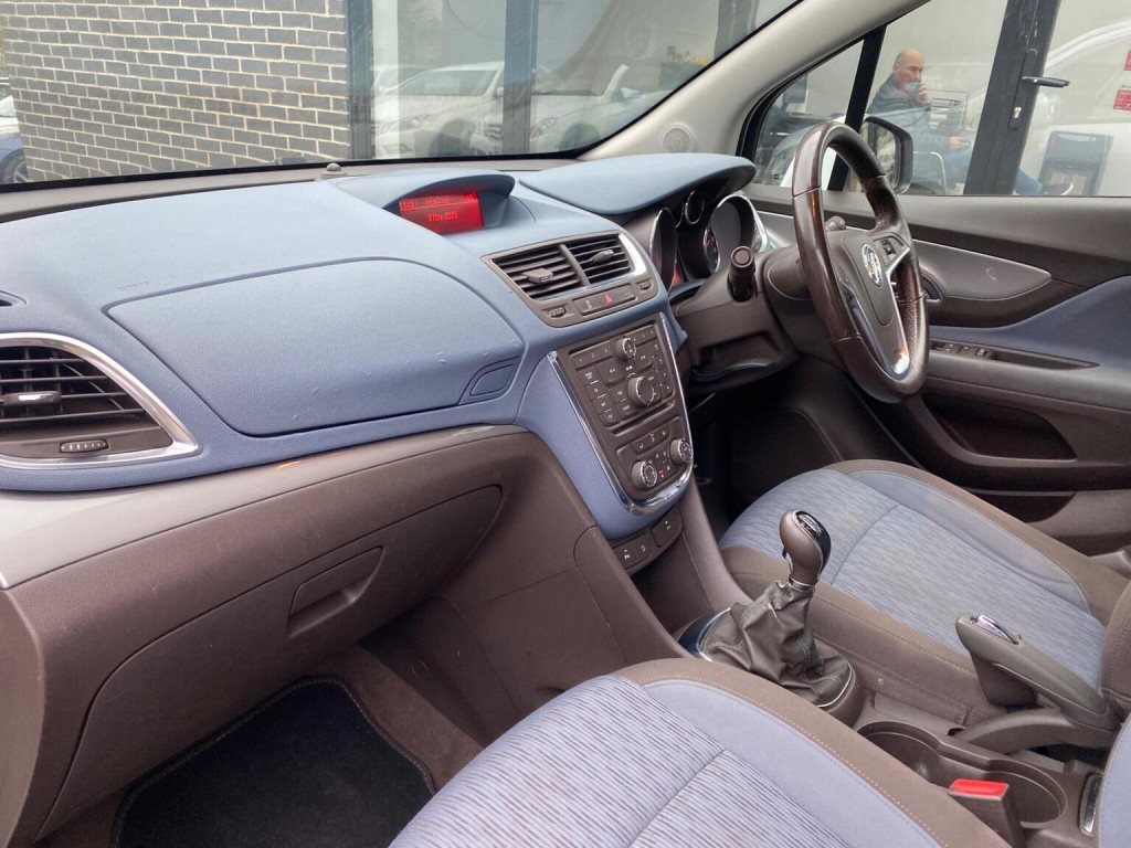 VAUXHALL MOKKA