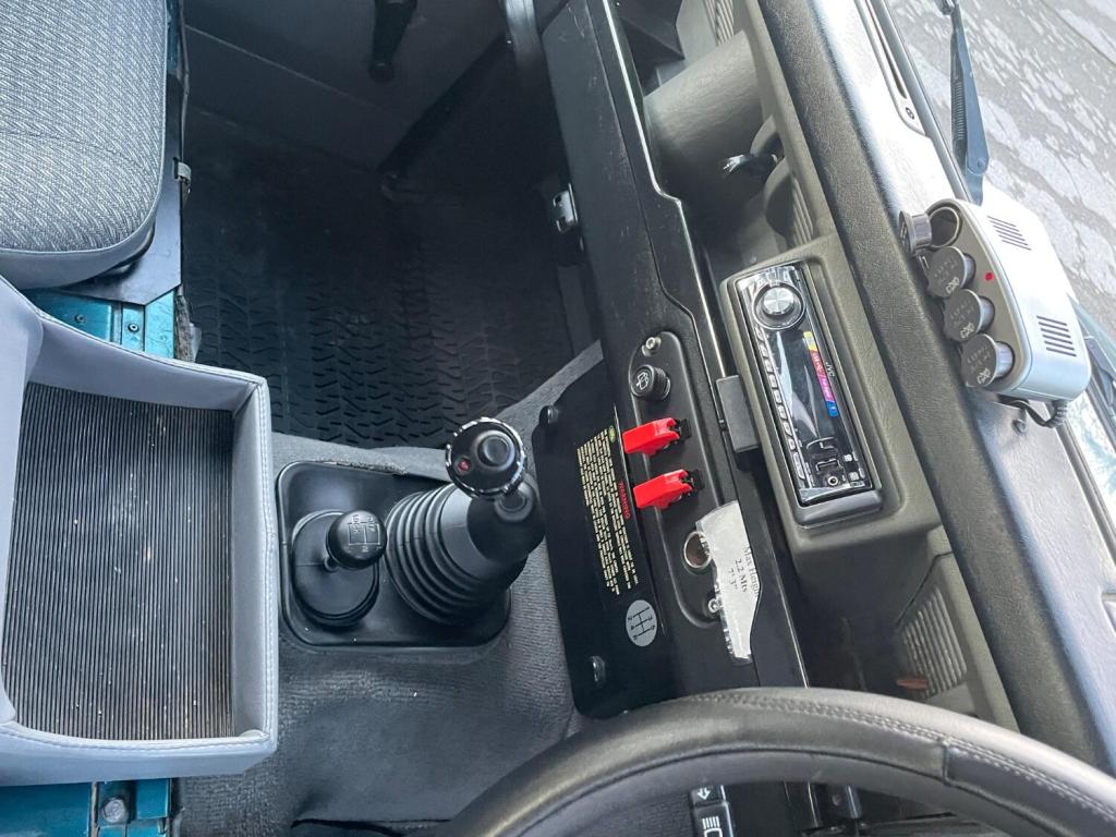 LAND ROVER DEFENDER 110