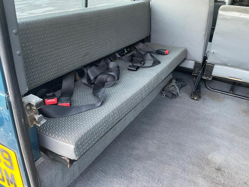 LAND ROVER DEFENDER 110