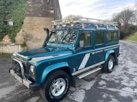 LAND ROVER DEFENDER 110