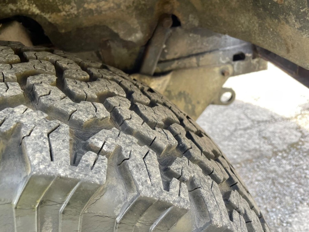 LAND ROVER DEFENDER 90