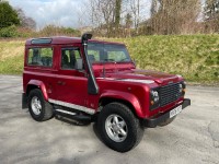 LAND ROVER DEFENDER 90