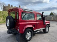 LAND ROVER DEFENDER 90