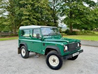 LAND ROVER DEFENDER 90