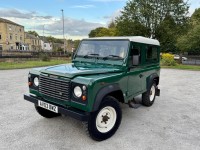 LAND ROVER DEFENDER 90