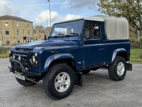LAND ROVER DEFENDER 90