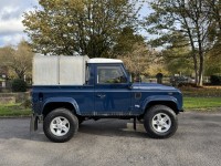 LAND ROVER DEFENDER 90