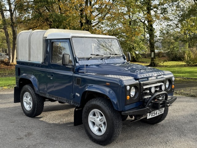 LAND ROVER DEFENDER 90