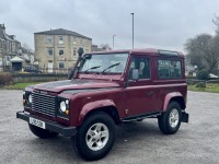 LAND ROVER DEFENDER 90