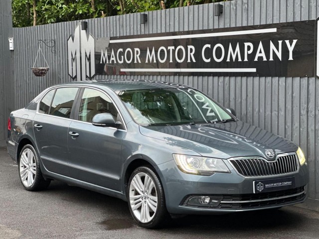 SKODA SUPERB 2.0 TDI Elegance DSG Euro 5 (s/s) 5dr