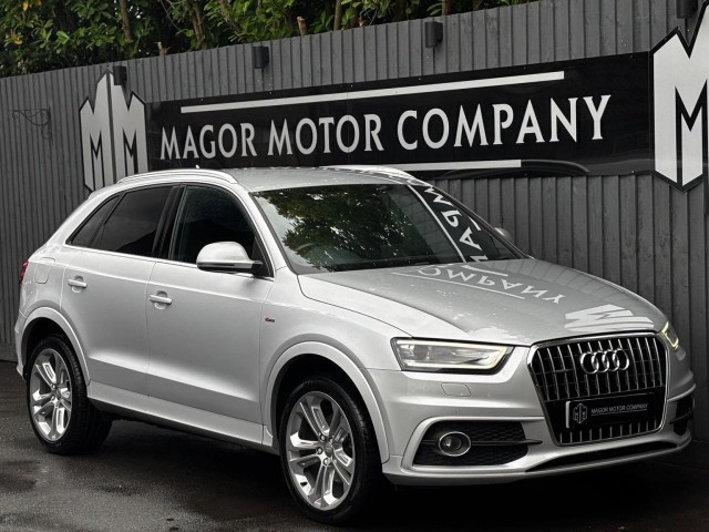 AUDI Q3 2.0 TDI S line S Tronic quattro Euro 5 (s/s) 5dr
