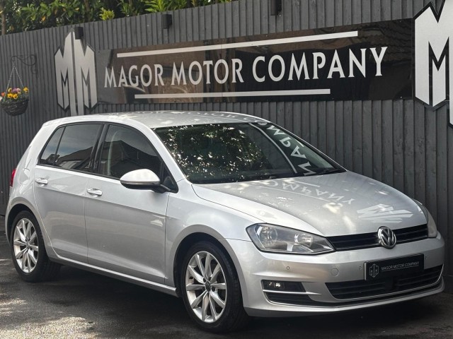 VOLKSWAGEN GOLF 2.0 TDI BlueMotion Tech GT DSG Euro 5 (s/s) 5dr