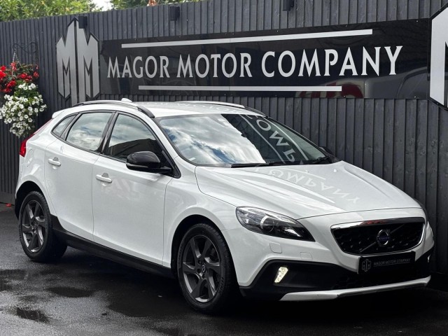 VOLVO V40 CROSS COUNTRY 1.6 D2 Lux Powershift Euro 5 (s/s) 5dr