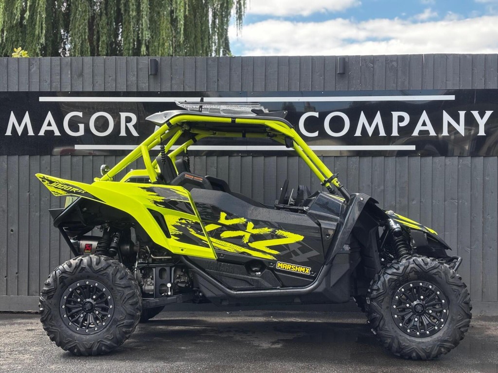 YAMAHA 