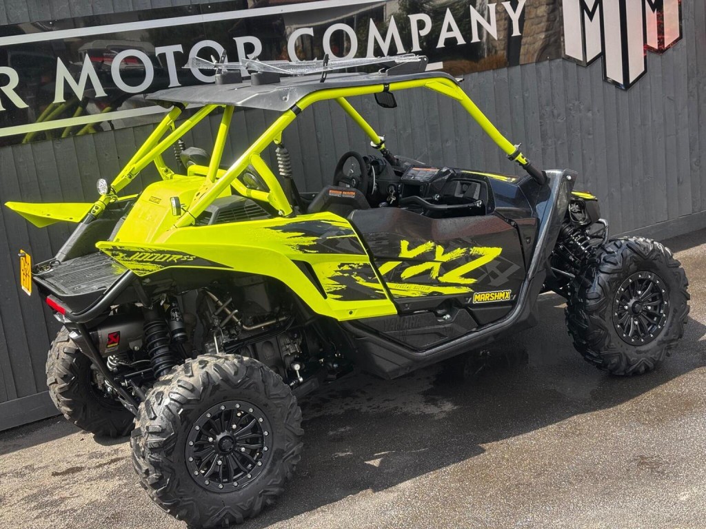 YAMAHA 