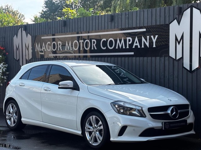 MERCEDES-BENZ A CLASS 2.1 A200d Sport (Executive) Euro 6 (s/s) 5dr