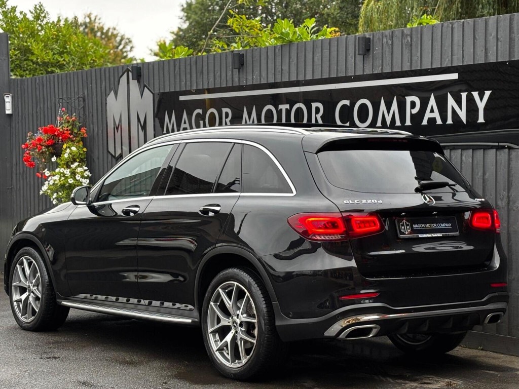 MERCEDES-BENZ GLC