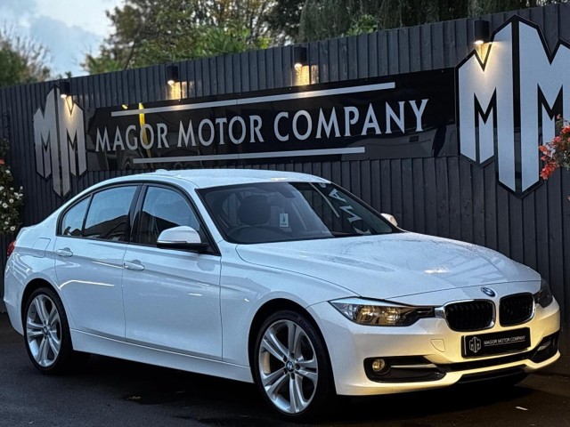 BMW 3 SERIES 2.0 318d Sport Euro 5 (s/s) 4dr
