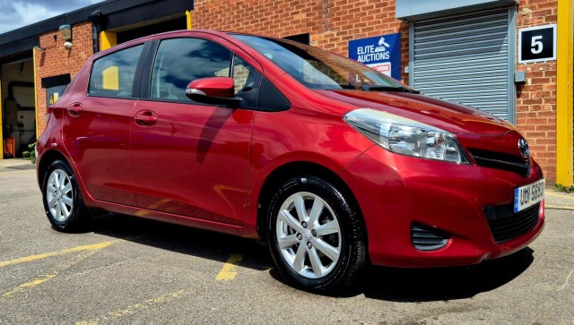 TOYOTA YARIS 1.3 Dual VVT-i TR