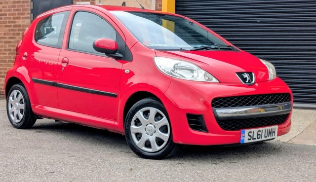 PEUGEOT 107 1.0 12V Urban
