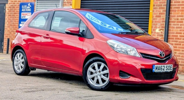 TOYOTA YARIS 1.3 Dual VVT-i TR