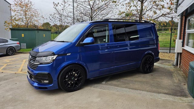 VOLKSWAGEN TRANSPORTER